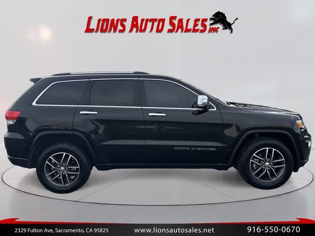 Used 2017 Jeep Grand Cherokee Limited RWD image 4