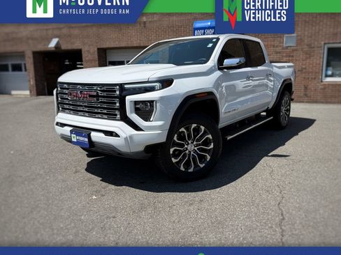 Used 2024 GMC Canyon Denali AWD/4WD image 1