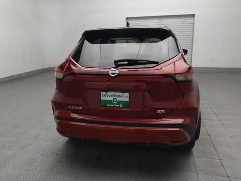 Used 2021 Nissan Kicks SR w/ SR Premium Package FWD image 7