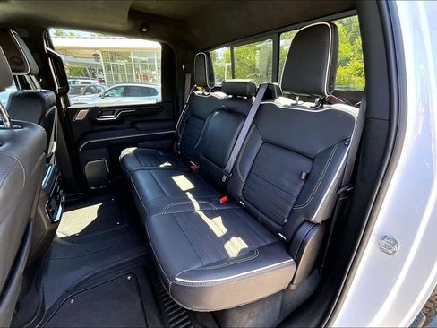 Used 2025 GMC Sierra 2500 AT4X AWD/4WD image 19