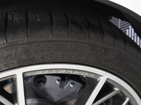 Used 2024 Chevrolet Corvette Stingray Premium Conv w/ 3LT image 35