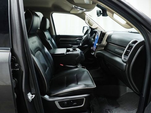 Used 2019 RAM 1500 Laramie image 11