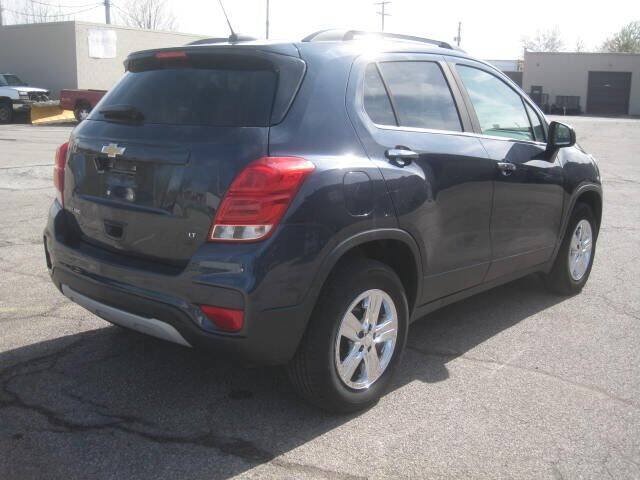 Used 2018 Chevrolet Trax LT w/ LT Convenience Package AWD/4WD image 5