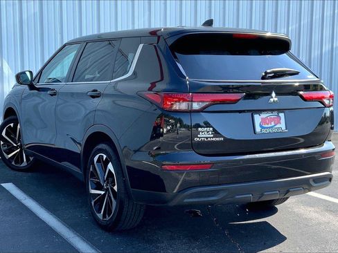 Used 2022 Mitsubishi Outlander ES AWD/4WD image 10