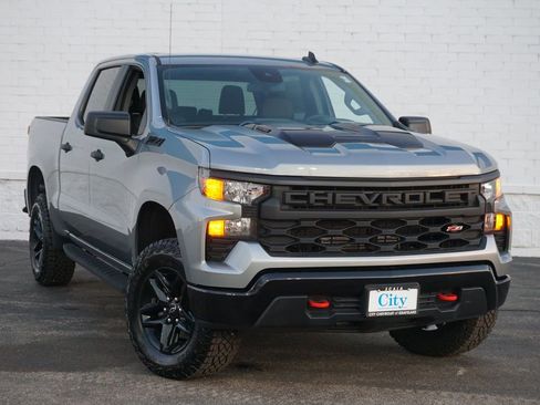New 2026 Chevrolet Silverado 1500 Custom Trail Boss AWD/4WD image 3