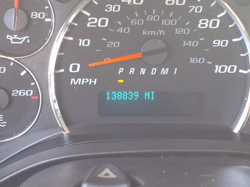 Used 2016 Chevrolet Express 2500 RWD image 29