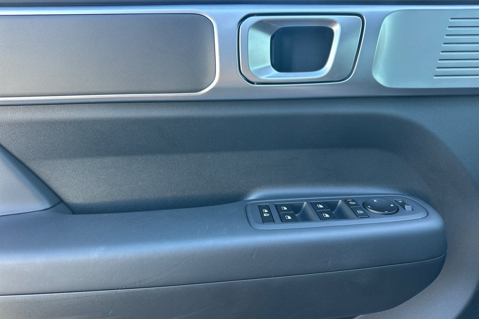 Certified 2026 Hyundai Santa Fe SE FWD image 14