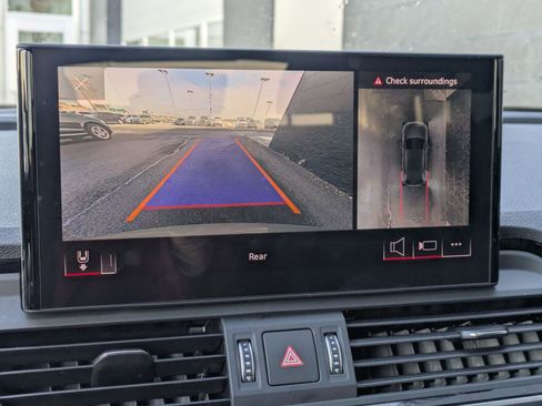 Certified 2025 Audi Q5 2.0T Premium Plus w/ Premium Plus Package image 17