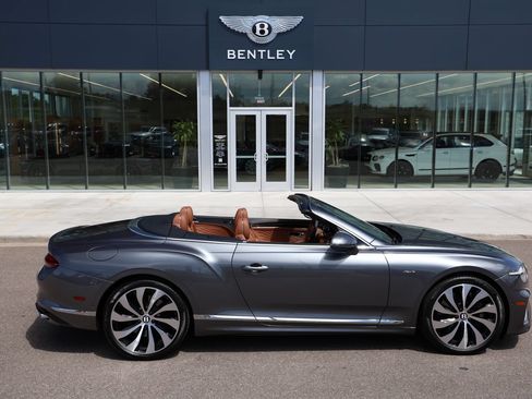 Used 2026 Bentley Continental GT Azure AWD/4WD image 13