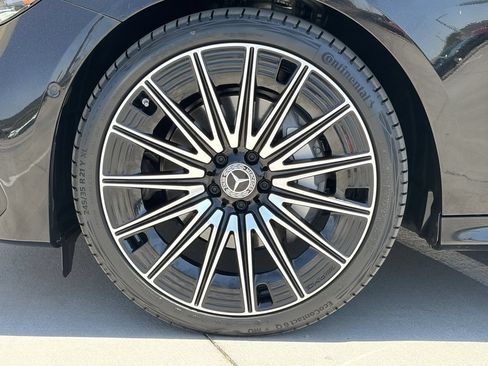 Used 2026 Mercedes-Benz E 350 4MATIC Sedan image 9