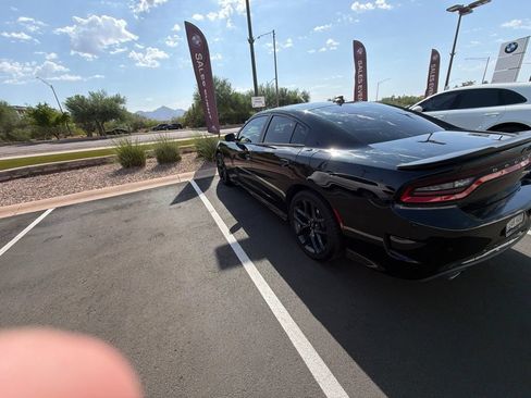 Used 2019 Dodge Charger GT w/ Navigation & Travel Group RWD image 5