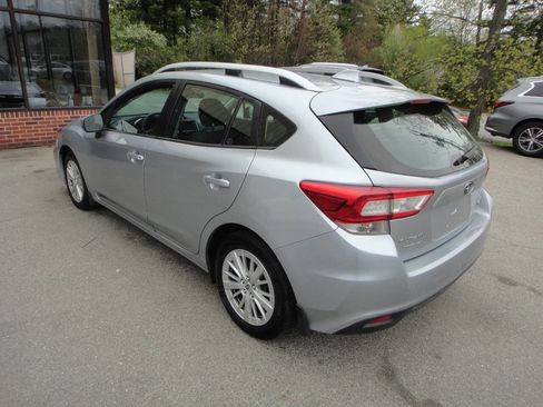 Used 2017 Subaru Impreza 2.0i Premium AWD/4WD image 4