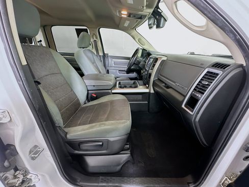 Used 2018 RAM 1500 Big Horn AWD/4WD image 28