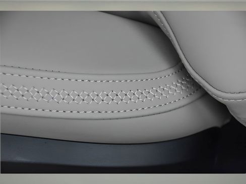 Used 2025 Volvo EX90 Ultra image 34