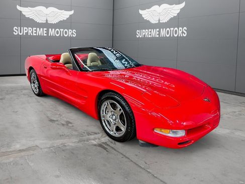Used 1998 Chevrolet Corvette Convertible w/ Memory Pkg image 2