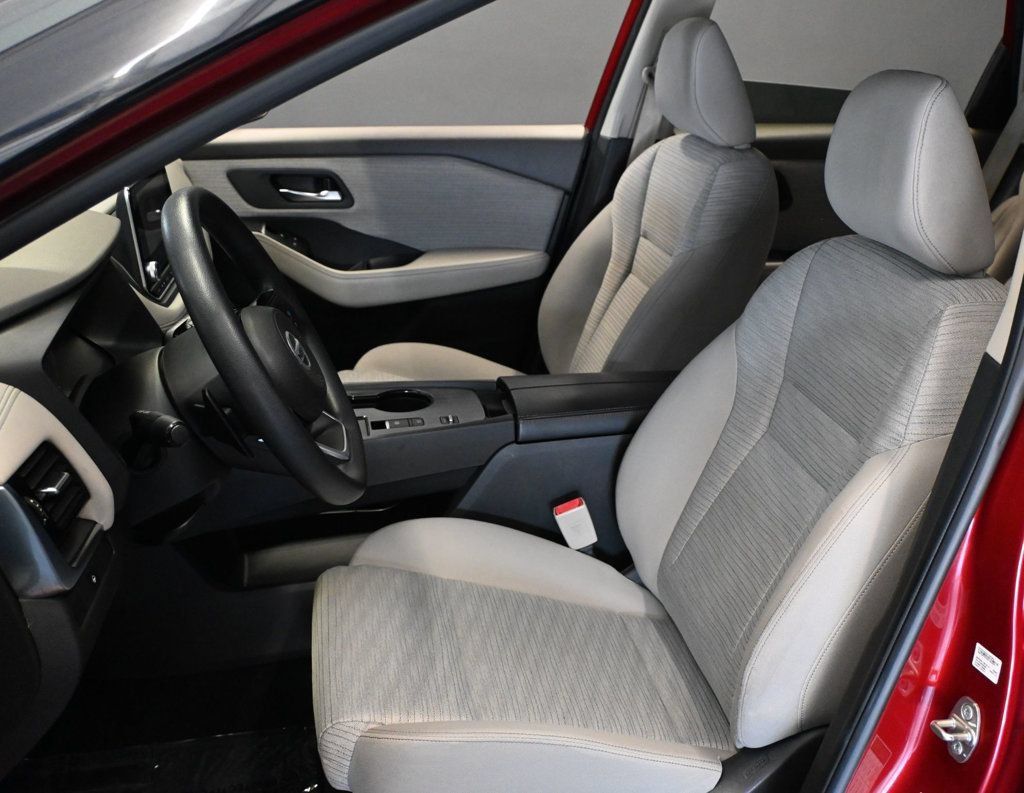 Used 2021 Nissan Rogue SV FWD image 17
