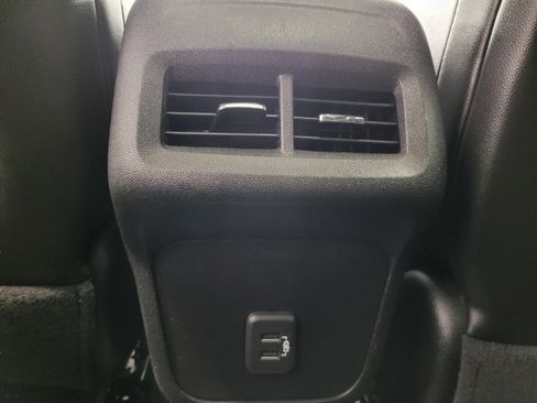 Used 2022 Chevrolet Equinox RS w/ RS Leather Package image 21