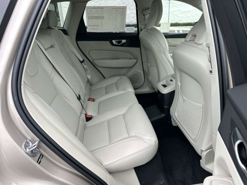 New 2026 Volvo XC60 T8 Ultra w/ Protection Package Premier AWD/4WD image 12