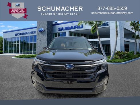 Used 2025 Subaru Forester Touring AWD/4WD image 2