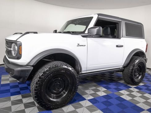 Used 2022 Ford Bronco 2-Door image 1