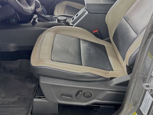 Used 2023 Ford Bronco Wildtrak image 14