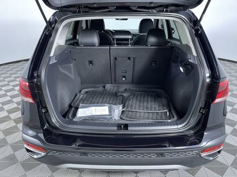 Used 2024 Volkswagen Taos SEL AWD/4WD image 25