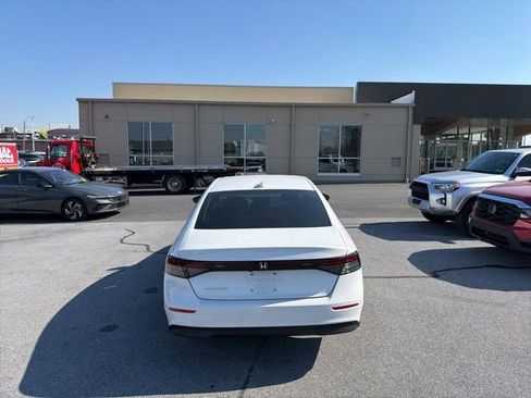 Used 2024 Honda Accord EX image 7