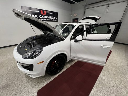 Used 2016 Porsche Cayenne GTS image 64