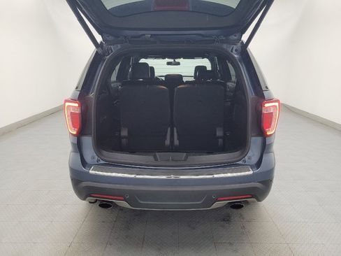 Used 2018 Ford Explorer Limited image 29