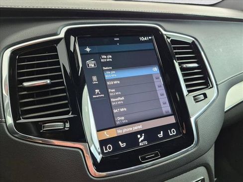 Used 2020 Volvo XC90 T6 R-Design w/ Protection Package Premier AWD/4WD image 14