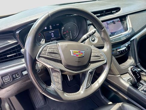 Used 2024 Cadillac XT5 Sportv w/ Technology Package AWD/4WD image 11