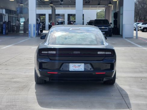 Used 2025 Dodge Charger Daytona R/T w/ Quick Order Package 25M R/T AWD/4WD image 8
