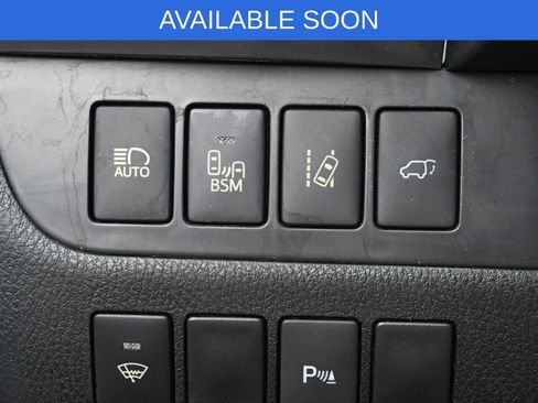 Used 2015 Toyota Highlander Limited w/ Driver Technology Package AWD/4WD image 15