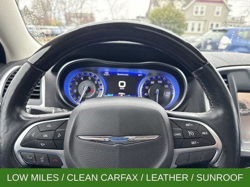 Used 2016 Chrysler 300 C image 29