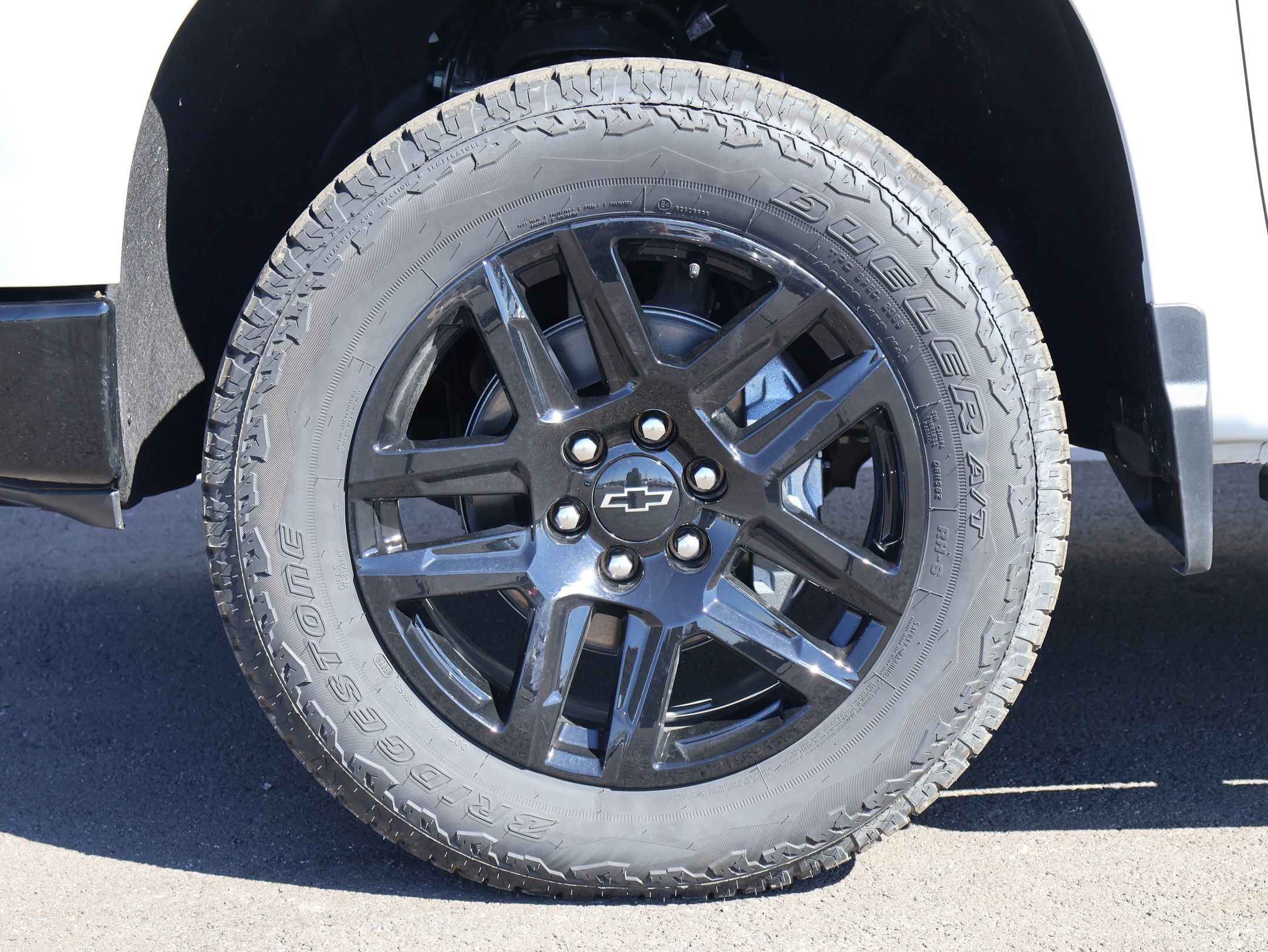 Used 2026 Chevrolet Silverado 1500 LT Trail Boss w/ LT Trail Boss Premium Package AWD/4WD image 30