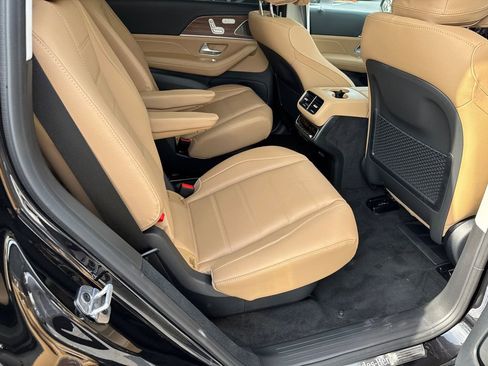New 2026 Mercedes-Benz GLS 450 4MATIC image 16