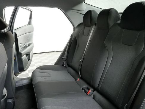 New 2026 Hyundai Elantra SE image 43