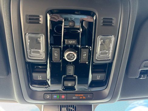 Used 2026 GMC Yukon Elevation w/ Elevation Premium Package RWD image 33