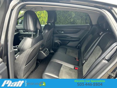 Used 2023 Nissan Ariya FWD image 29