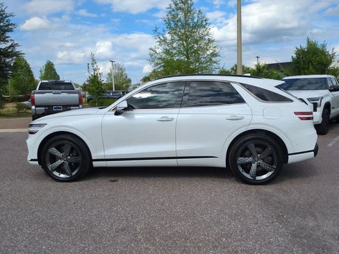 Used 2023 Genesis GV70 2.5T w/ Sport Prestige Package AWD/4WD image 3