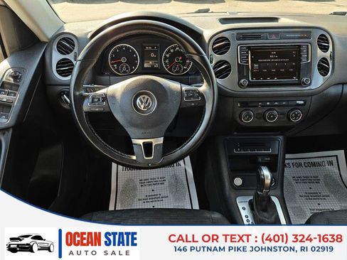 Used 2018 Volkswagen Tiguan Limited w/ Premium Package AWD/4WD image 16