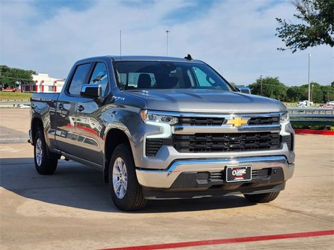 New 2026 Chevrolet Silverado 1500 LT w/ Leather Package RWD image 2