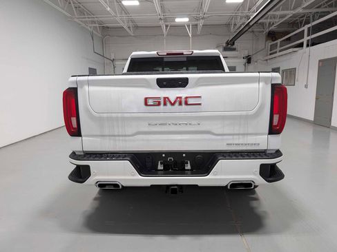 Certified 2022 GMC Sierra 1500 Denali w/ Denali Premium Package image 9