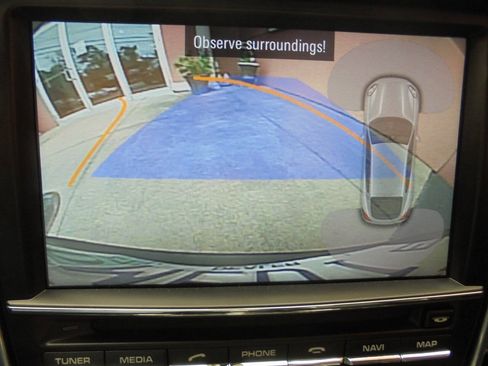 Used 2015 Porsche Panamera 4 AWD/4WD image 19