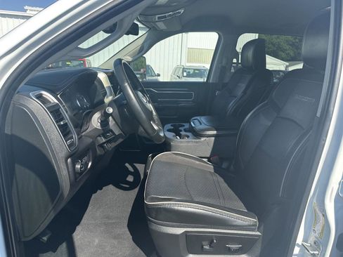 Used 2024 RAM 2500 Laramie AWD/4WD image 19