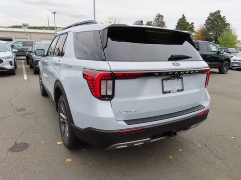 New 2026 Ford Explorer Active image 6