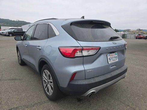 Used 2022 Ford Escape SEL w/ Technology Package FWD image 9