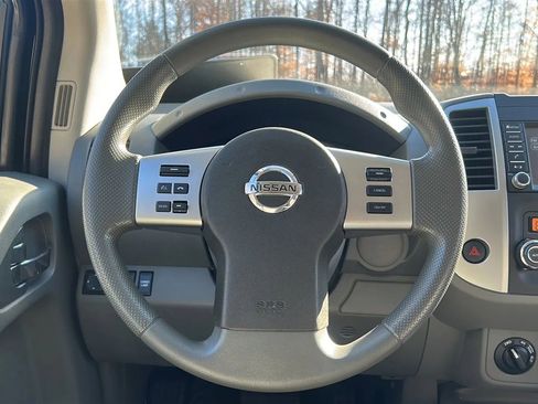 Used 2021 Nissan Frontier SV w/ Midnight Edition Floor Mats image 20