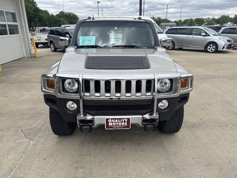 Used 2009 HUMMER H3 Alpha AWD/4WD image 22