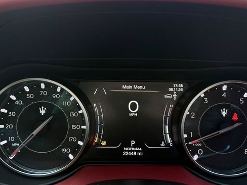 Used 2023 Maserati Levante GT AWD/4WD image 47